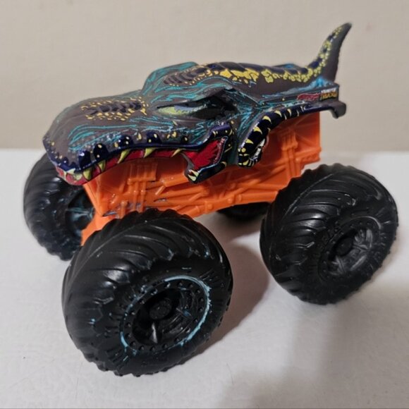Hot Wheels Monster Trucks Set Of 6 - Picture 4 of 7
